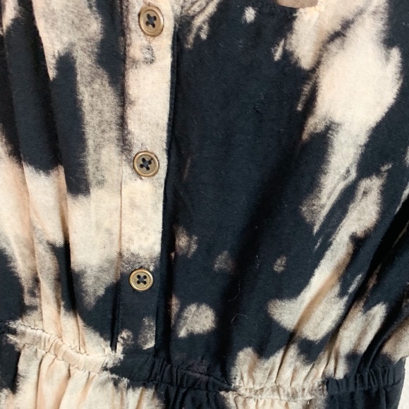 Ecate Tie Dye Short Romper - Picture 5 of 5